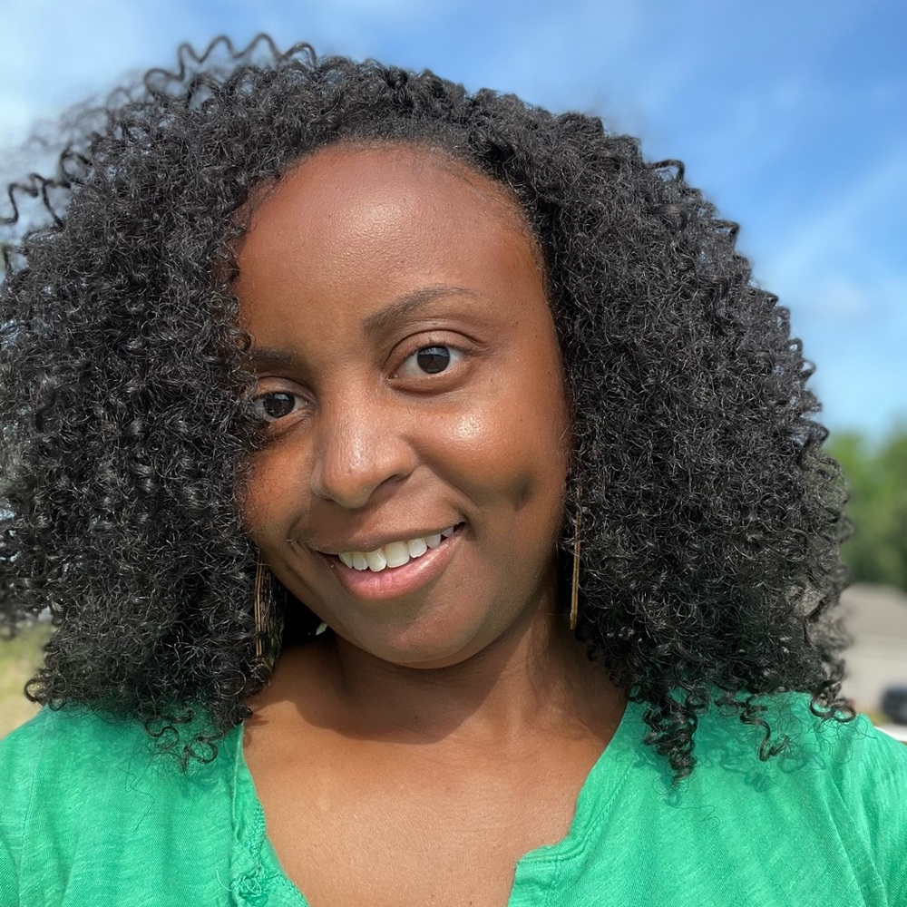 Meet your Posher, Zenefa